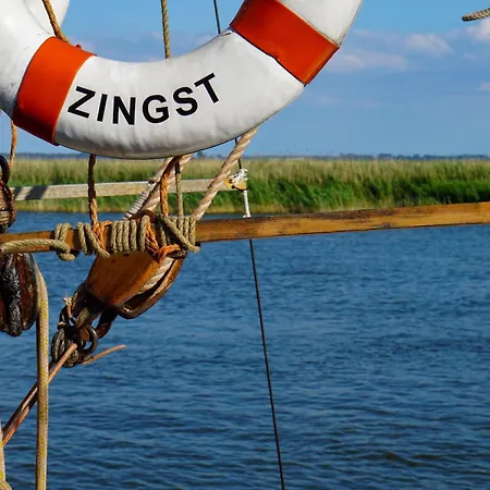 5-sterne-ferienwohnung Ostseeschatz Inklusive Strandkorb Von Mai - September * Zingst